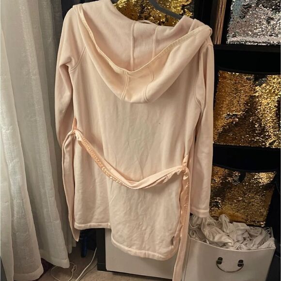 Xs UGG miranda monrose pink satin trimmed hooded lounge/pajama/pj’s/bathrobe - Picture 2 of 4